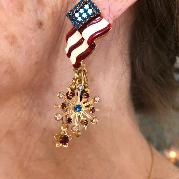 Lunch at the Ritz - Picture 2 of 2